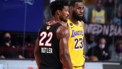  巴特勒28+10热火锁定东部第三  